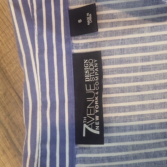 7TH AVENUE Blue White Sequin Dragonfly  Bug Short Cuffed Sleeve V-Neck Blouse - Picture 2 of 11